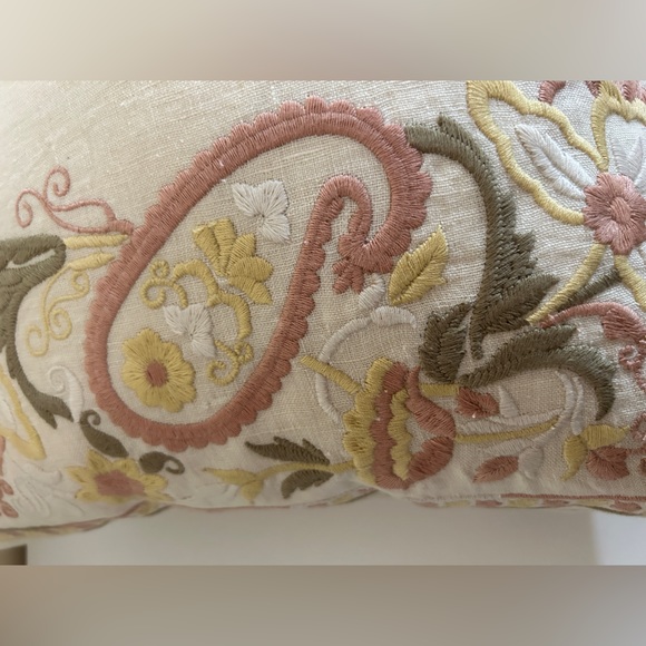 Ralph Lauren Kathryn Embroidered Cream Linen Pillow French Country Style - Picture 2 of 7